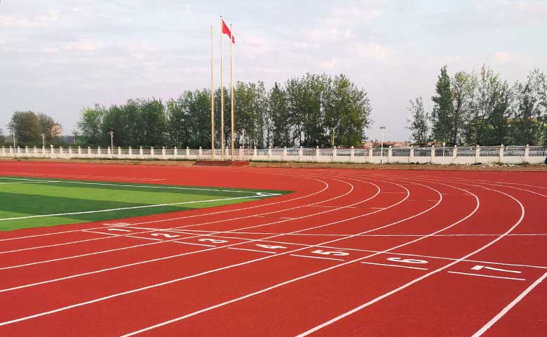 天博体育全塑型塑胶跑道